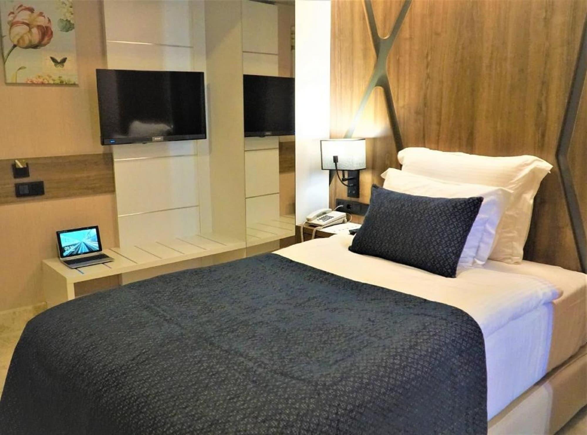 Extenso Hotel Gaziemir Ngoại thất bức ảnh