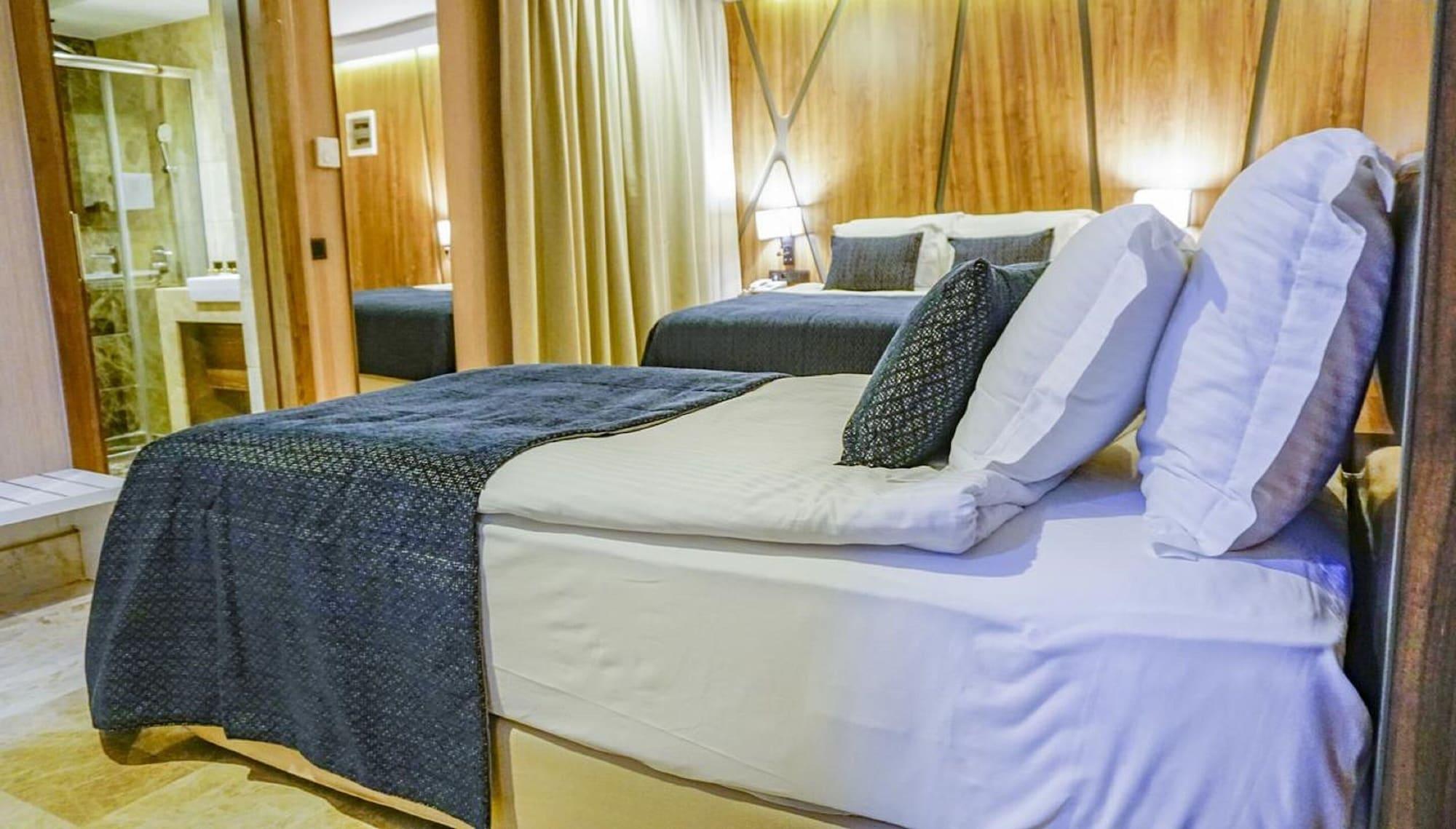 Extenso Hotel Gaziemir Ngoại thất bức ảnh